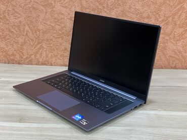 en iyi ucuz laptop: AMD Ryzen 5, 16 GB, 16 "