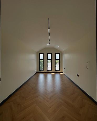 ул айни: 🏡 Продается абсолютно новый (масловый) дом 📍 Ахунбаева / Юнусалиева — 5