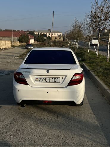 Iran Khodro: Iran Khodro : 1.7 l | 2019 il 210000 km Sedan — 4