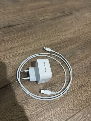 переходник для наушников с микрофоном на компьютер: Белый сетевой адаптер Apple с двумя портами USB-C и кабель