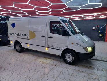Легкий грузовой транспорт: Легкий грузовик, Mercedes-Benz — 1