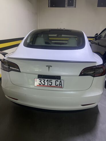 tesla model 3 цена бишкек: Тесла 3 перфоманс (премиум класса) 2022 года дуал мотор белая, салон