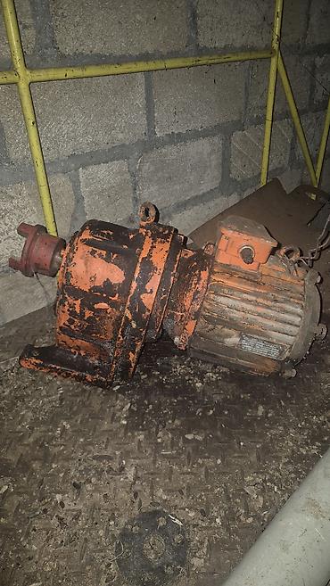 Мотор целиком и ГБЦ: Sənaye elektrik mühərrikləri və nasos-mühərrik qovşaqları dəsti - — 2
