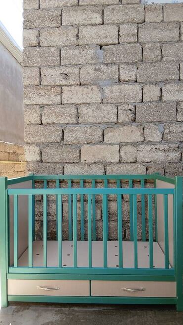 işlənmiş carpayilar: Oğlan və qız üçün, İşlənmiş, Çarpayı