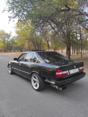 машина кж ноокат: BMW 5 series: 1989 г., 2 л, Механика, Бензин, Седан