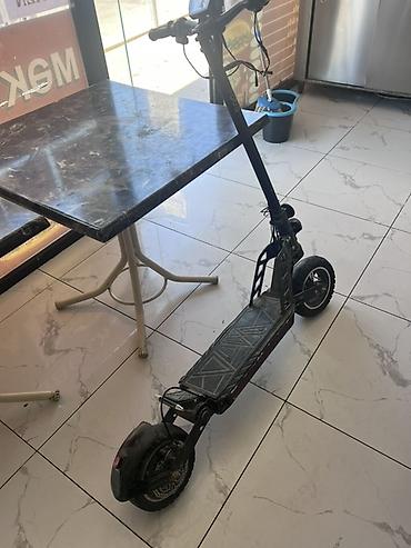 2 el scooter: İşlənmiş Elektrik samokat 9", ≤ 250 Vt, 26 - 35 km/s, Ünvandan götürmə — 3
