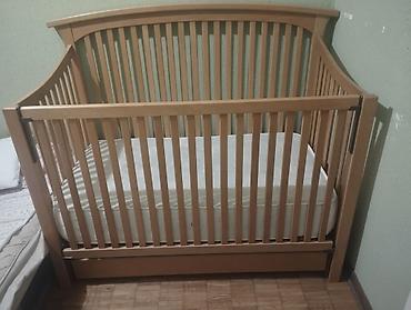 lazy sofa: Prodajem kvalitetan drveni krevetac u odličnom stanju. Napravljen je — 4