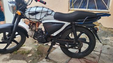 sederek motosiklet: Kuba - TUFAN, 50 sm3