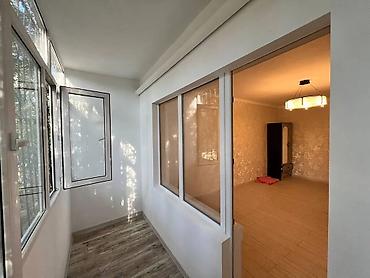 квартира 5 мик: 1 комната, 34 м², 5 мкр 105 серия, 1 этаж, Дизайнерский ремонт — 4