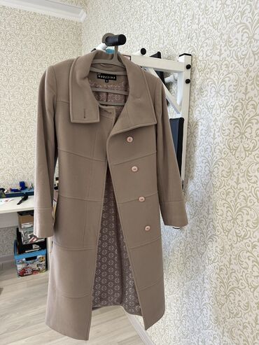 Верхняя одежда: Зимнее пальто, размер Xs-S. Производство Турция. Покупали в магазине