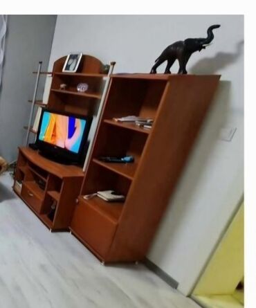 police za dečije sobe: TV stand, color - Brown, Used