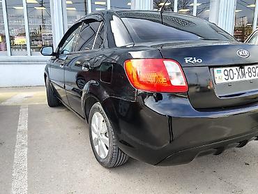 Kia: Kia Rio: 1.4 l | 2010 il Sedan — 5