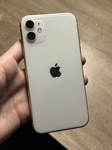 Apple iPhone: IPhone 11, Б/у, 128 ГБ, Белый, Защитное стекло, Чехол, Кабель, 78 % — 1