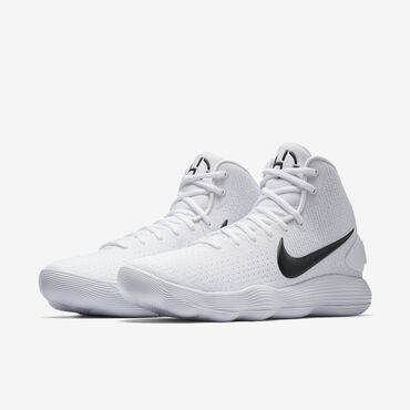 волейбольный: СРОЧНО!!Продаются волейбольные кроссовки Nike Hyperdunk ⚡ Новые