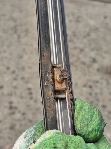 Декоративные накладки: Декоративные накладки Резина, Mercedes-Benz, 1984 г., Б/у, Платная доставка, Самовывоз — 10