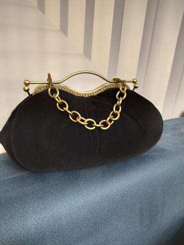 Кольца: Продаю бархатный редикюль сумочку новая, черного цвета размер 30×15