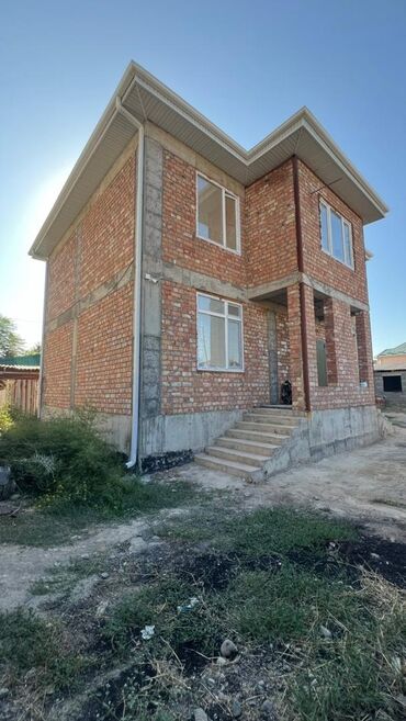 продаю дом город кара балта: Дом, 160 м², 5 комнат, Агентство недвижимости, Евроремонт