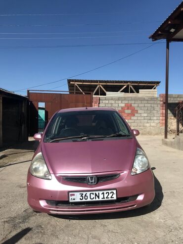 уазик хантер: Honda Fit: 2002 г., 1.3 л, Автомат, Бензин