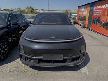 отдам в рассрочку грузовой автомобиль: LIXIANG LI9 PRO ГОД:2025.01 ЦВЕТ:чёрный на терракоте ПРБЕГ:0 Таможен