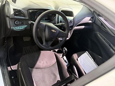 экскаватор бу: Chevrolet Spark: 2018 г., 1 л, Автомат, Бензин, Хэтчбэк — 5