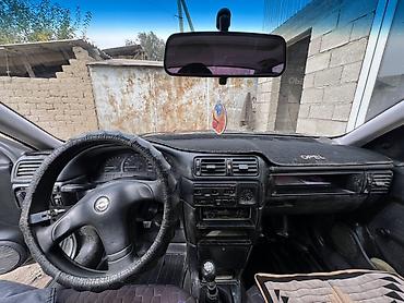 Opel Vectra: 1994 г., 1.8 л, Кол менен иштөөчү, Бензин, Седан — 6