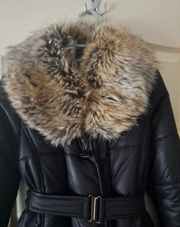 zimske jakne bershka: L (EU 40)