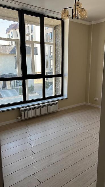 Sale of townhouses: Срочная продажа Вышла на продажу в шикарном районе 2х этажный at lalafo.kg — 6 Sale of townhouses: Срочная продажа Вышла на продажу в шикарном районе 2х этажный — 6