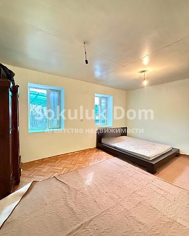 Продажа коттеджей и домов: 🏠Продаётся дом в с. Сокулук 🟡Комнаты: 3 🟡Участок: 4 соток — 6