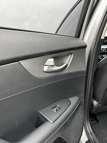 Kia: Kia K3: 2019 г., 1.6 л, Вариатор, Бензин — 20