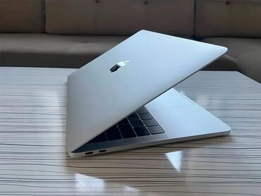 купить макбук в бишкеке: Ноутбук, Apple, 32 ГБ ОЗУ, Intel Core i9, 15.6 ", Б/у, Для несложных задач, память SSD