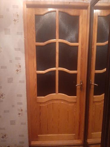 Ev və bağ: 3 ədəd şam ağacından olan qapıdır. Demək olarki istifadə olunmayıb — 1