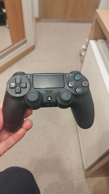 motorola v8: Sony DualShock 4 bežični kontroler za PlayStation 4, u crnoj boji — 1