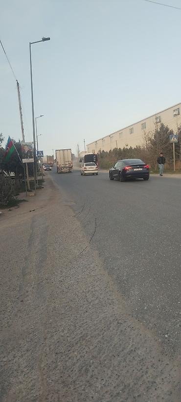 Torpaq sahələrinin satışı: Satılır: Torpaq3 sahəsi Ünvan və mühit: - Şəhər daxili asfalt yola — 1