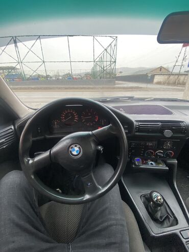 BMW: BMW 5 series: 1991 г., 2 л, Механика, Бензин, Седан — 19