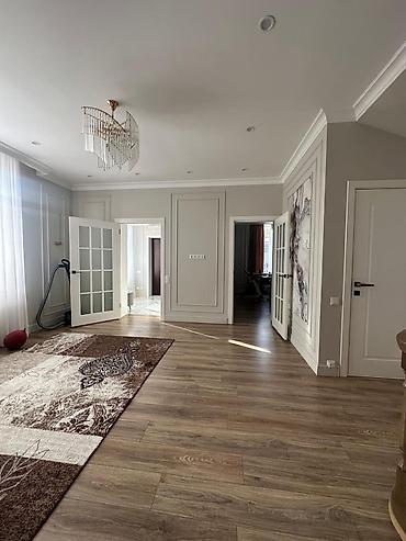 Продажа коттеджей и домов: Продаётся новый кирпичный дом с мебелью 180 м², 5 комнат, год — 4