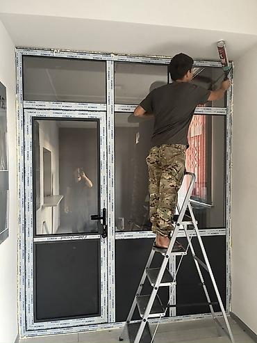 установка доводчиков: На заказ Каркасная перегородка, Для офиса, Монтаж, Демонтаж, Бесплатный замер — 1