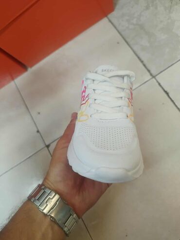 Patike: 31-36 ✅
2900 rsd +ptt 📌 — 8