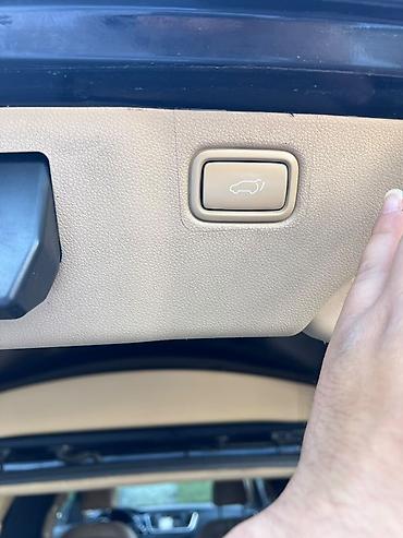 4 vd: Kia Carnival: 2017 г., 2.2 л, Автомат, Дизель, Минивэн — 10