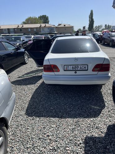 мерседес 210 1996: Mercedes-Benz CL 200: 1996 г., 0.2 - engine capacity л, Механика, Бензин, Седан