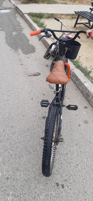 bahali velosipedler: İşlənmiş İki təkərli Uşaq velosipedi 20", sürətlərin sayı: 20, Ünvandan götürmə