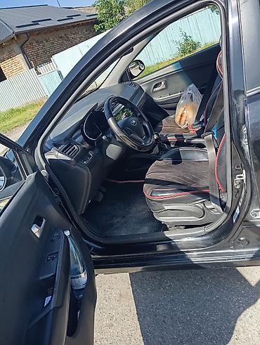 bmw ix3: Kia Rio: 2016 г., 1.6 л, Автомат, Газ, Хэтчбэк — 3