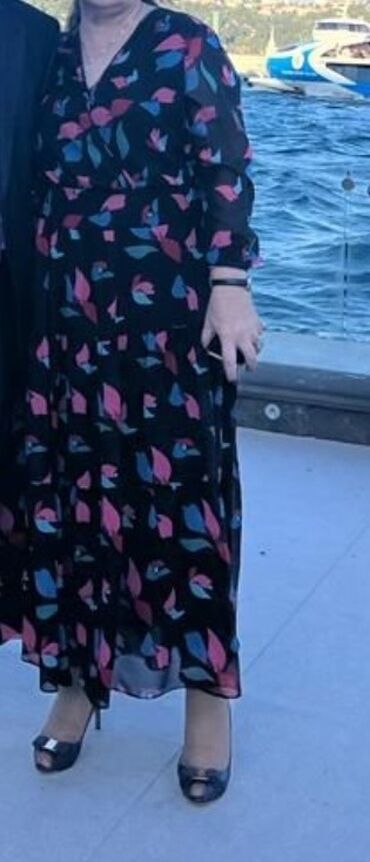 saat armani: Ziyafət donu, Maksi, Emporio Armani, 3XL (EU 46)