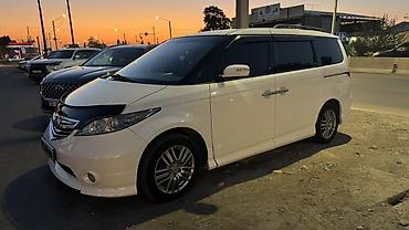 Продажа авто: Honda Elysion: 2006 г., 3 л, Автомат, Газ, Минивэн — 1
