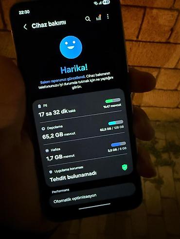 iphone 17 256gb: Samsung Galaxy A17, 128 GB, rəng - Gümüşü — 1