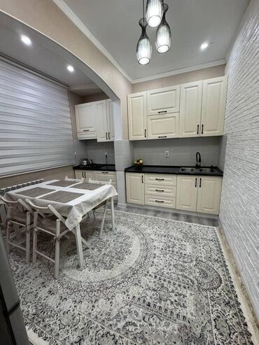 Долгосрочная аренда квартир: 1 комната, 46 м², 106 серия улучшенная, 1 этаж, Евроремонт