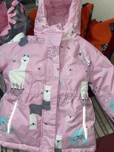 детская куртка деми: Новые Детские куртки для девочек на 116 и 122 см от Futurino Цена
