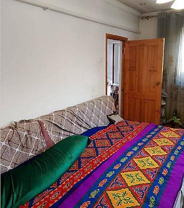 теплый дом: 2 комнаты, 54 м², Кудайберген авторынок Индивидуалка, 1 этаж — 5