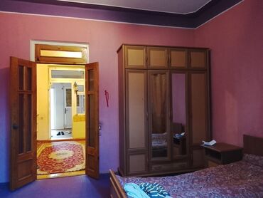 Həyət evləri və villaların satışı: Satılır/icarəyə verilir: həyət evi və ayrıca qaraj/ustaxana sahəsi — 4