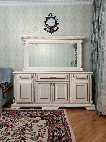 tv alti: Klassik üslubda salon mebel dəsti Tərkibi: - TV altlığı: krem-ağ — 4