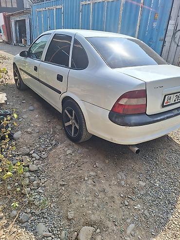 опел вектира: Opel Vectra: 1996 г., 1.8 л, Механика, Бензин, Седан — 1